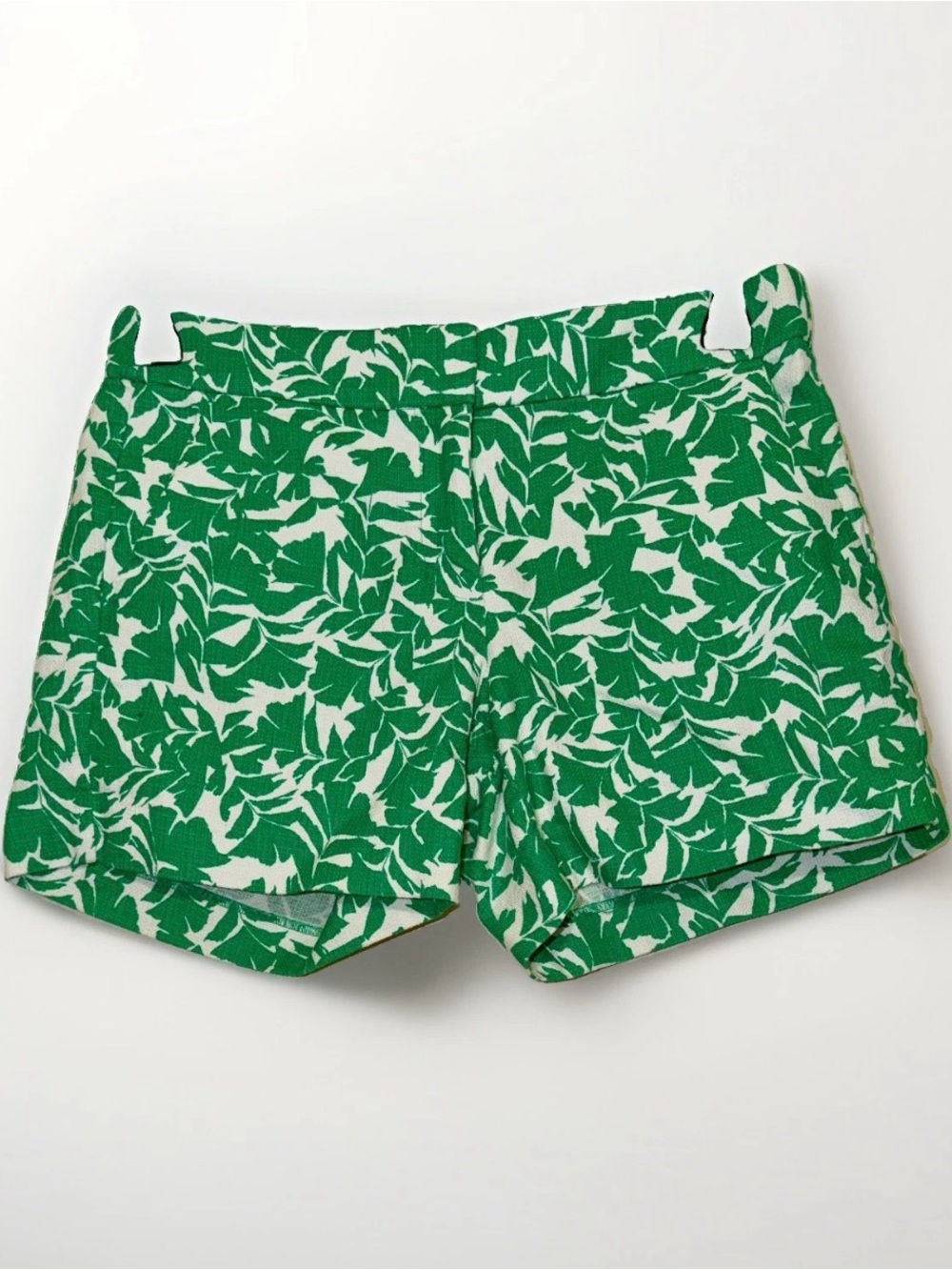 J.CREW Women's Size 4 Green White Floral 100%
Cotton Casual 5” Shorts EUC